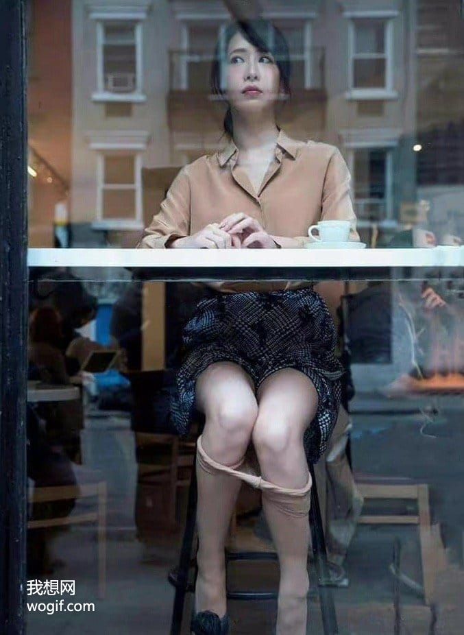 外表冷漠、內心燥熱的直白女人（暗示圖）